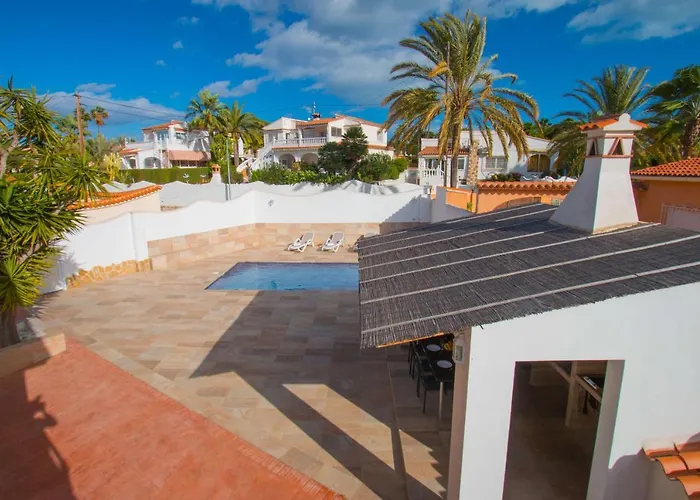 Corina - Plusholidays *