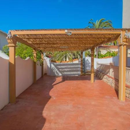 Corina - Plusholidays فيلة *