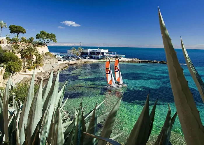 Corina - Plusholidays Villa Ifach